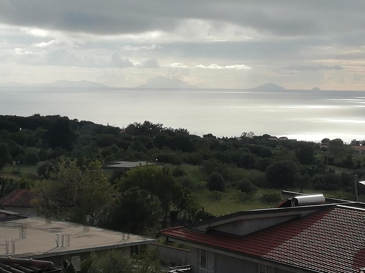 B&B Villa Orchidea Ricadi Buitenkant foto