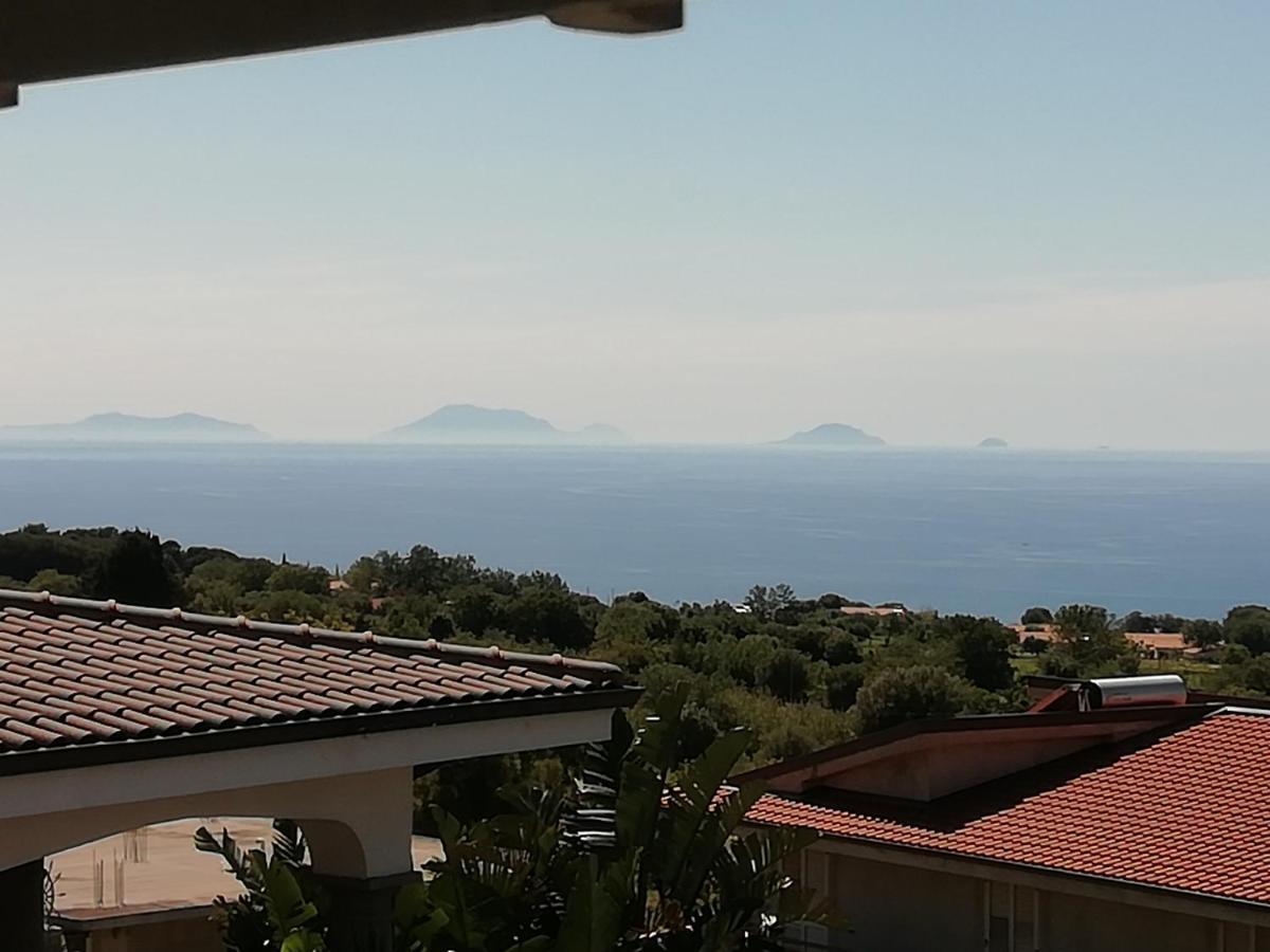 B&B Villa Orchidea Ricadi Buitenkant foto