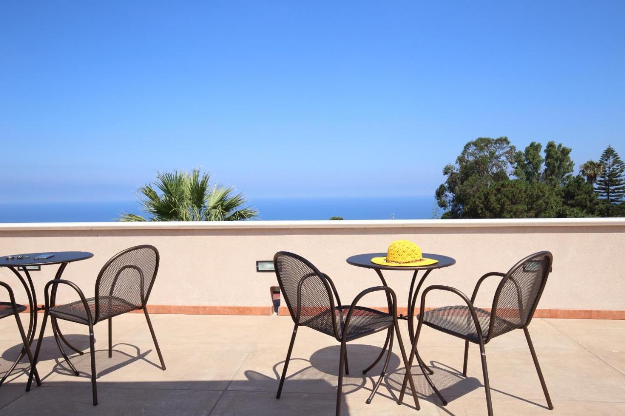 B&B Villa Orchidea Ricadi Buitenkant foto