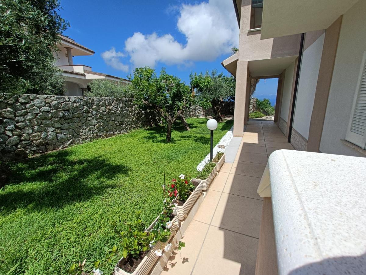 B&B Villa Orchidea Ricadi Buitenkant foto